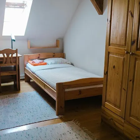 Hostel Eelk Usuteaduse Instituut's Guest *